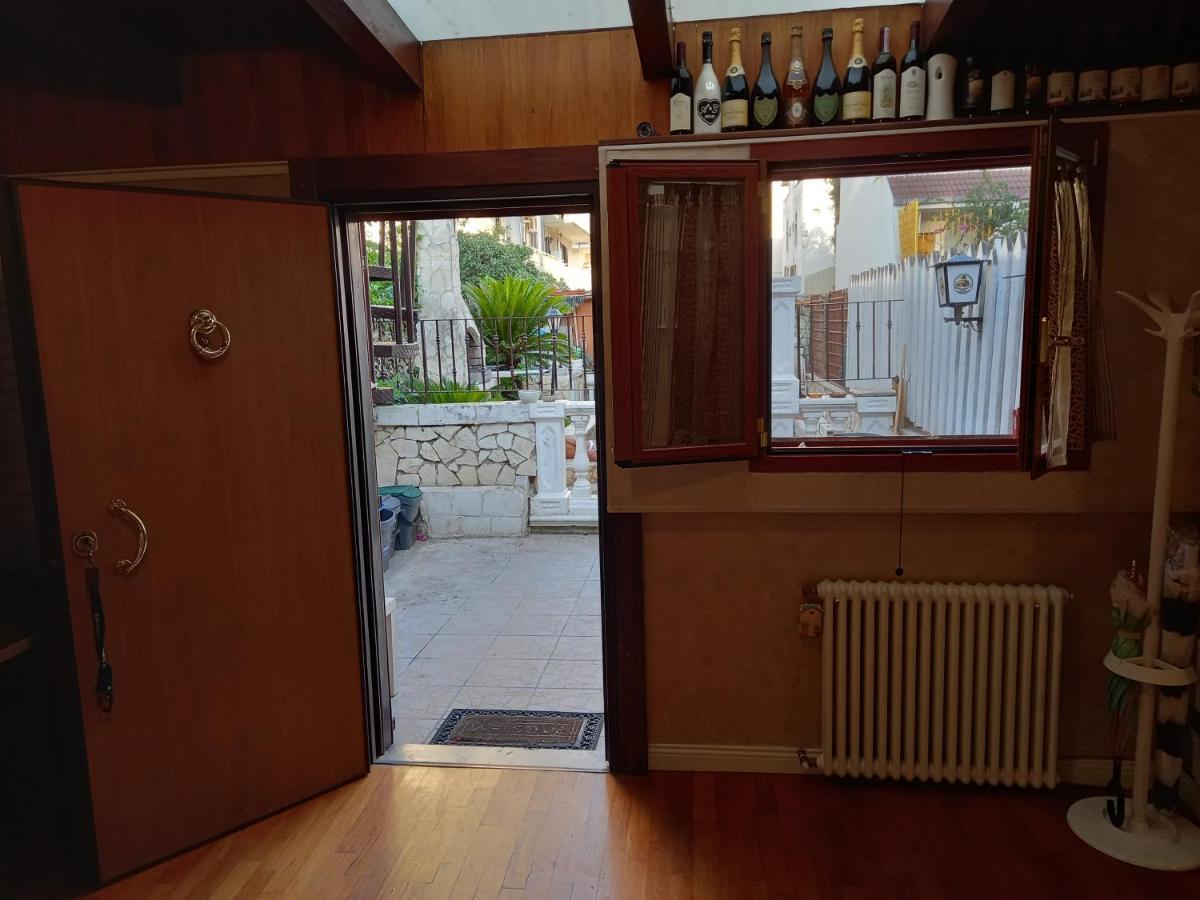 Villa Pharos à Bari Extérieur photo
